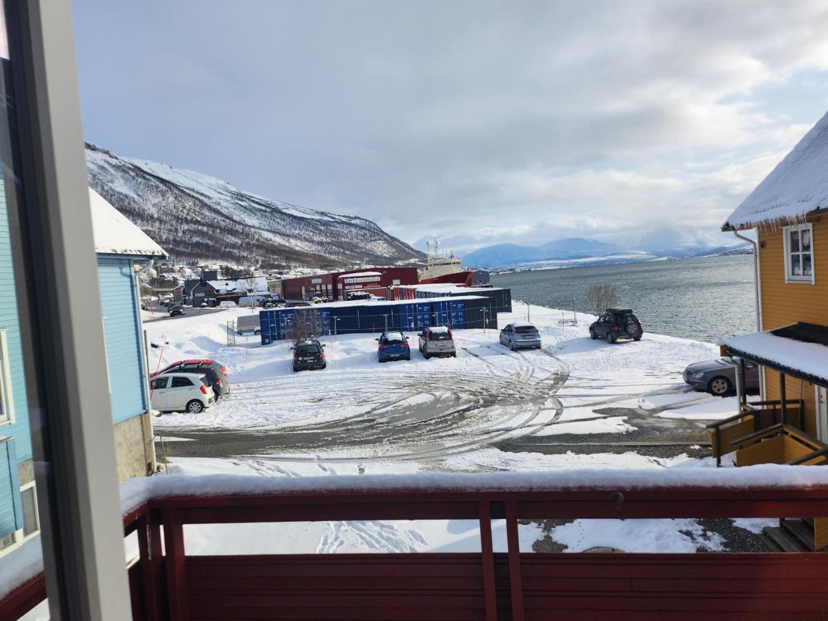 Apartment By The Lakeside Tromsø Exterior foto