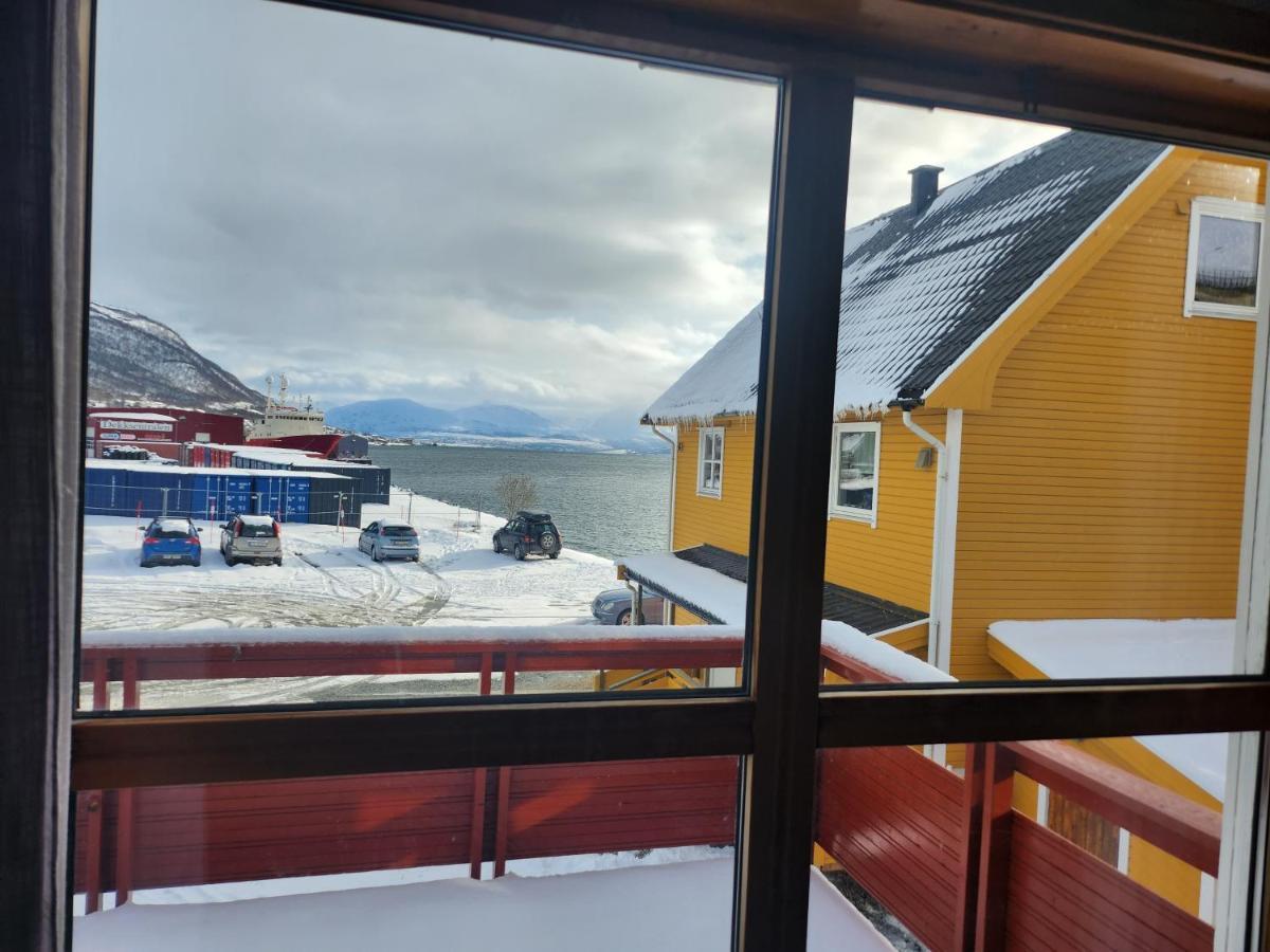 Apartment By The Lakeside Tromsø Exterior foto
